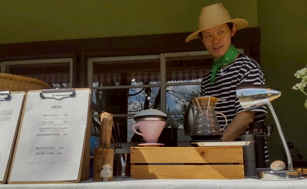 nioki with AMKUPi（ニウーキ ウィズ アムクピ）　金子朱々佳