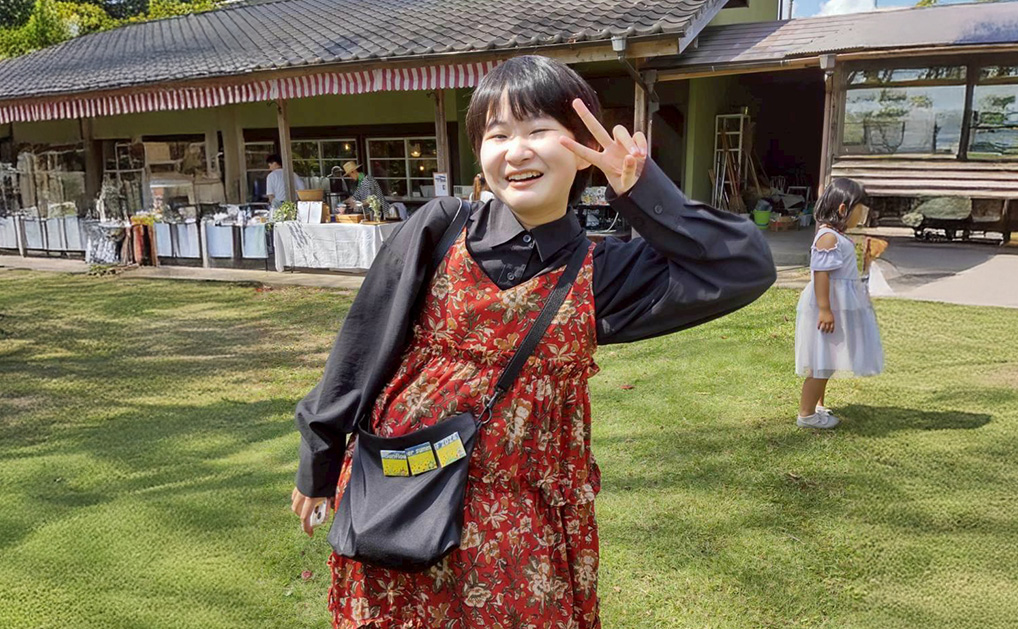 nioki with AMKUPi（ニウーキ ウィズ アムクピ）　金子朱々佳