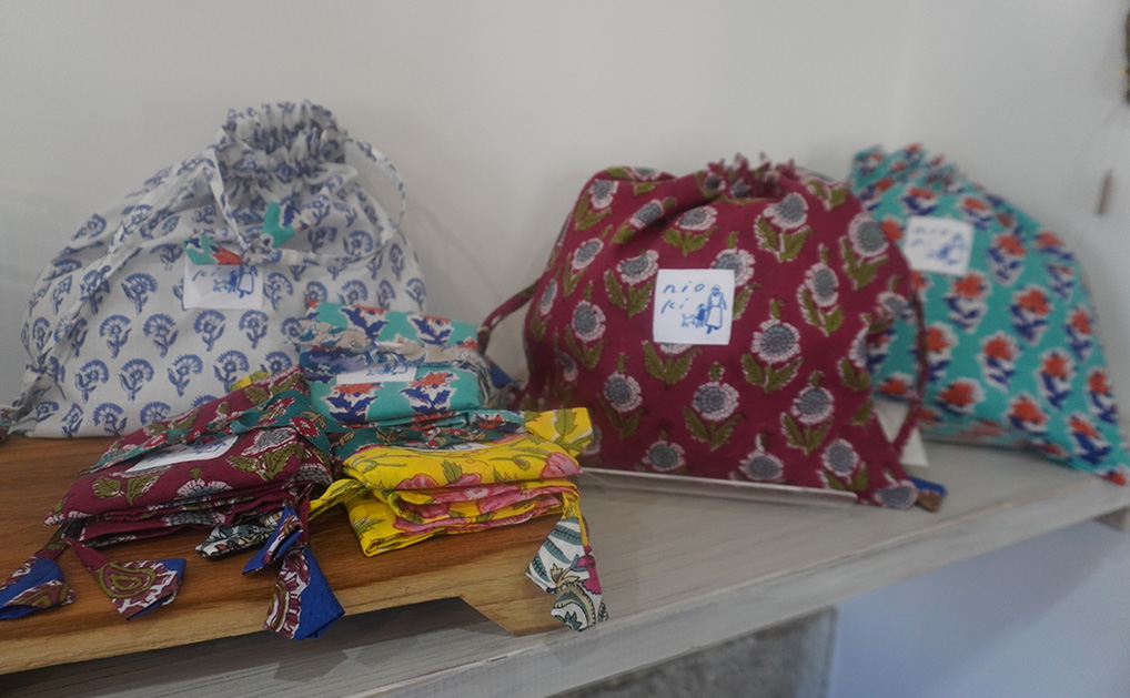 nioki with AMKUPi（ニウーキ ウィズ アムクピ）　金子朱々佳